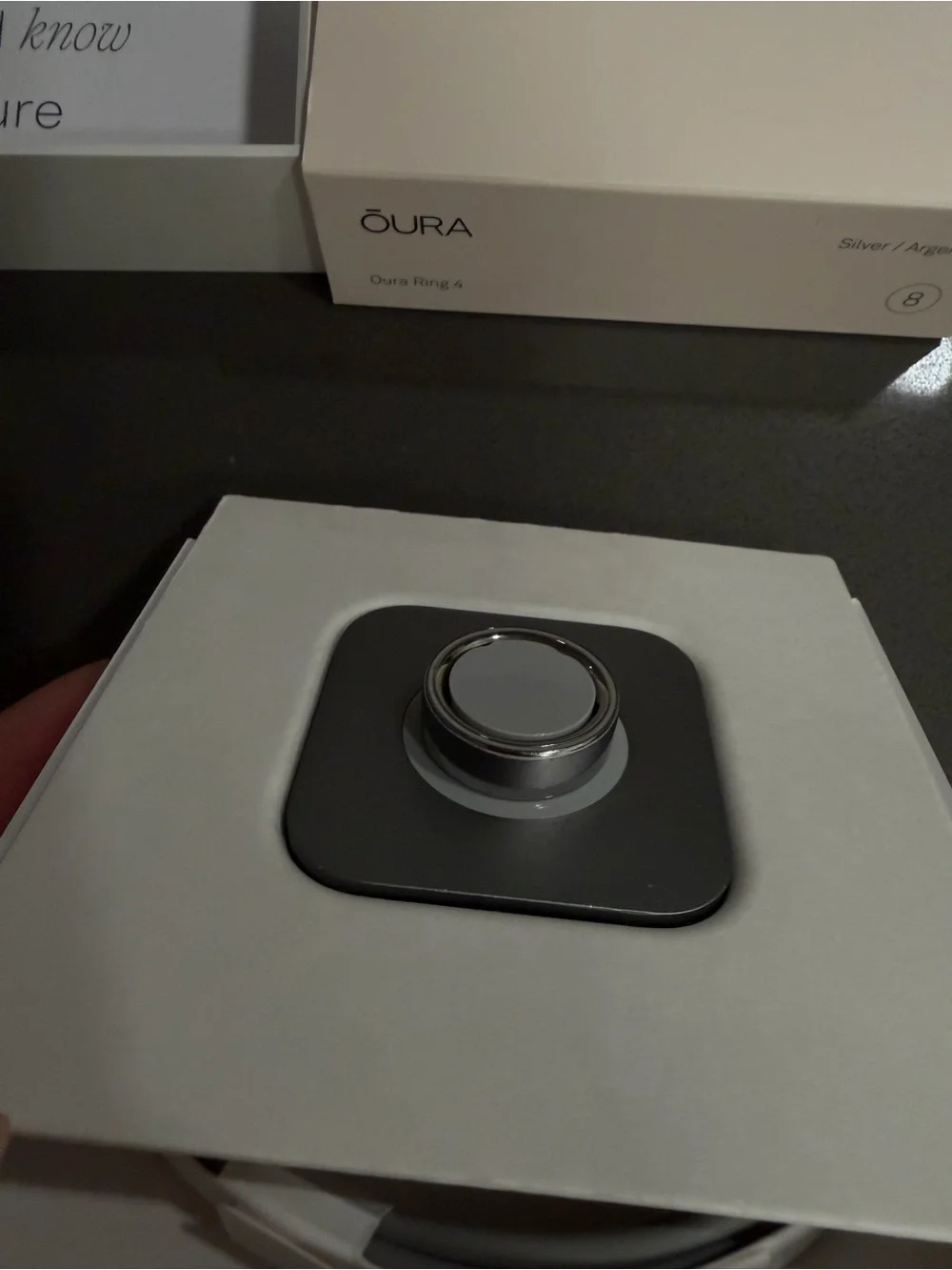 ŌURA Ring 4  - Silver Ring (Size 8)